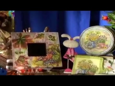 Видео: Декупаж. В технике состаривания поверхности "Кракле" декорируем зеркало, баночку, вазу. Мастер класс