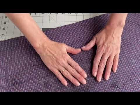 Видео: Как обклеить коробку тканью