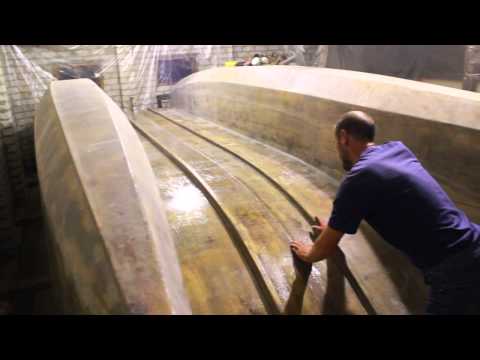 Видео: Строительство катамарана Waller TC 670 (выпуск 11)