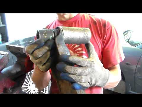 Видео: Как поменять(перепресовать) шаровую опору.Chrysler Sebring