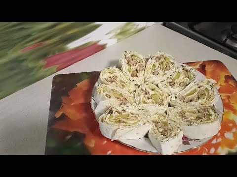 Видео: Рулет из лаваша со шпротами  ( вкуснятина ) !!!