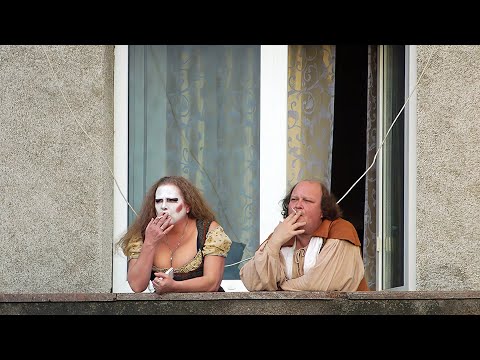 Видео: Запертые на балконе вместе с @DidBox