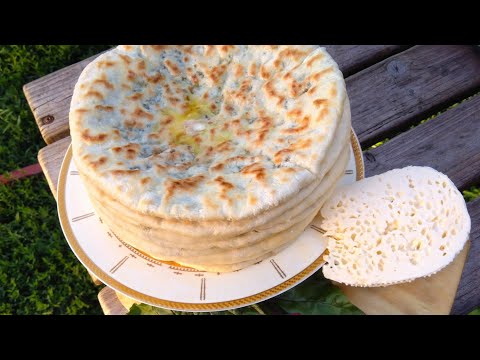 Видео: Хычины на сковороде. Хычины с сыром и ботвой. Такие вкусные Лепешки  съедаются в один миг!