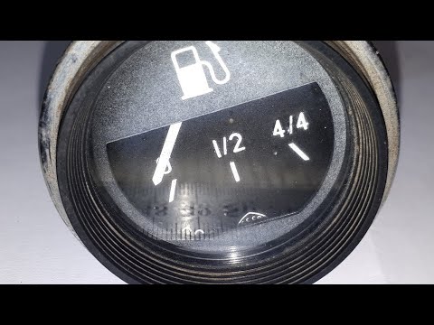 Видео: Встановлення датчика та підключення покажчика палива ваз 2106. На мінітрактор Shifeng