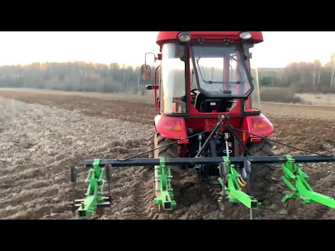Видео: 🔥 Нарезаем ряды под голубику • Dongfeng DF-244C G2 с пятирядным окучником Kerland OK-500