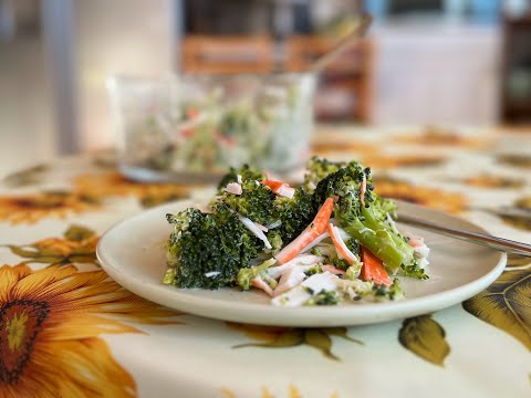 Видео: Салат из 3-х ингредиентов: брокколи, крабовые палочки, майонез. #брокколи #крабовыепалочки