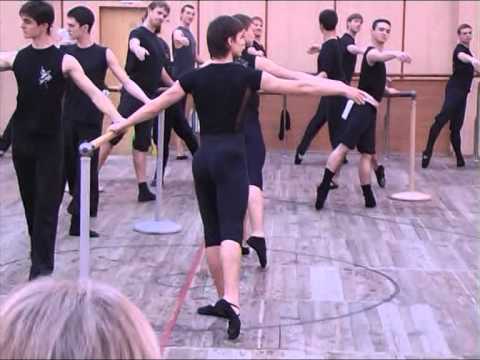 Видео: Хореографический семинар в ансамбле им. П.Вирского. Часть 2 из 5. 2011 год.