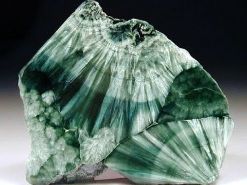 Видео: Серафинит (клинохлор)