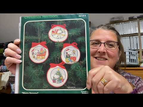 Видео: Flosstube #142: Швейная машина из Северного леса — творения, признания и графики для размышлений