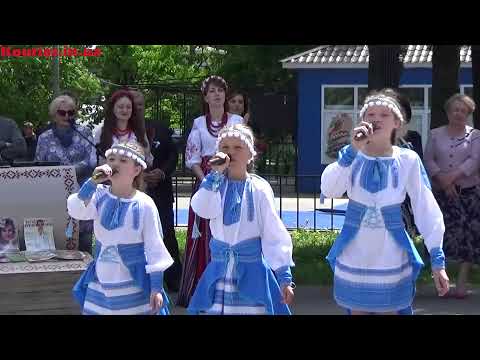 Видео: У Глухові сьогодні відсвяткували День вишиванки