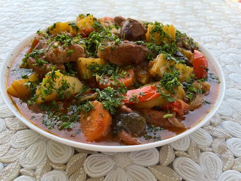 Видео: ШЕДЕВР ДОМАШНЕЙ КУХНИ: БАКЛАЖАНЫ С МЯСОМ И ОВОЩАМИ!
