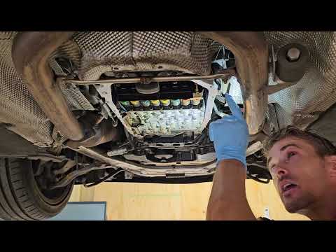 Видео: Замена масла в коробке передач BMW!