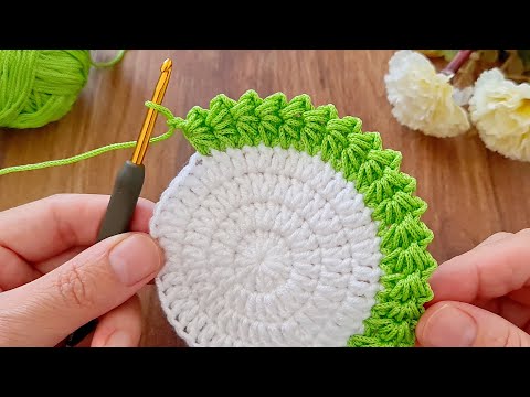 Видео: Новички здесь. Эту очень красивую модель с мотивом звезды, связанную крючком, очень легко сделать