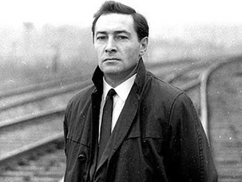 Видео: Вячеслав Тихонов читает стихи под музыку В.Моцардо