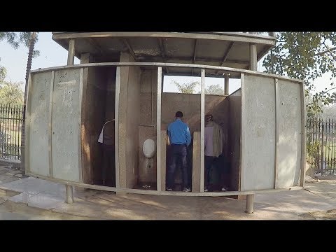 Видео: #3 Индия.Туалет В Индии. Жесть на вокзале. Уличная еда