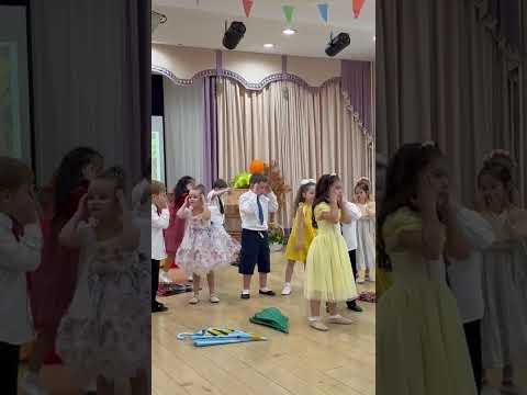 Видео: танец Ками с Федей под трек #а_ты_меня_любишь? Ага!