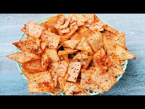 Видео: Как приготовить хрустящие ЧИПСЫ из лаваша в микроволновке за 1 минуту! Простой и вкусный рецепт.