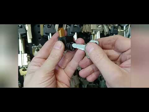 Видео: Как извлечь аккумулятор велосипеда без ключа. https://dzen.ru/a/Z36PuWHePBLeC8rO