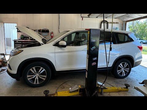 Видео: 🔧 Вибрирует 6-ступенчатая коробка передач Honda Pilot 2016-2020 годов выпуска? Выполните это обсл...