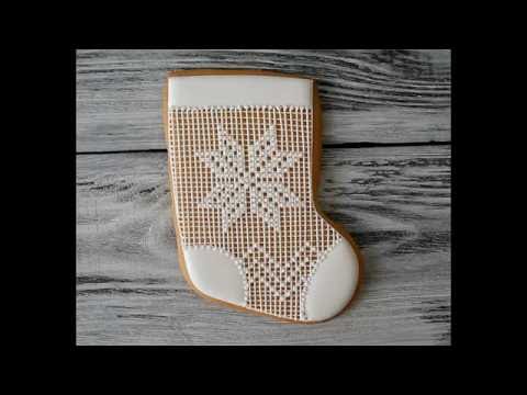 Видео: Ажурная роспись пряника. Новогодний сапожок.