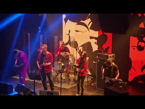 Видео: Александр Пушной - Intro + Серо-жёлтая весна @ Live Kazan, 24.05.2024