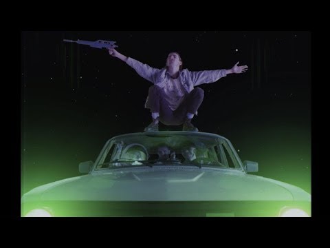 Видео: ПОШЛАЯ МОЛЛИ — ВСЕ ХОТЯТ МЕНЯ ПОЦЕЛОВАТЬ