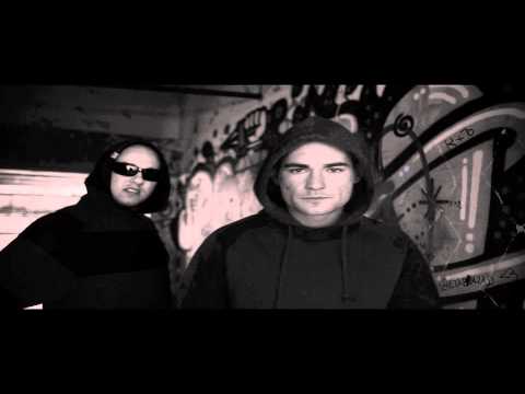 Видео: 2ofUs - Сметище