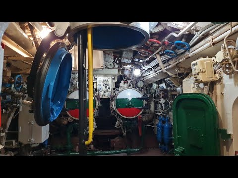 Видео: Подводница С-84 "Слава" музеен експонат Soviet Submarine Glory