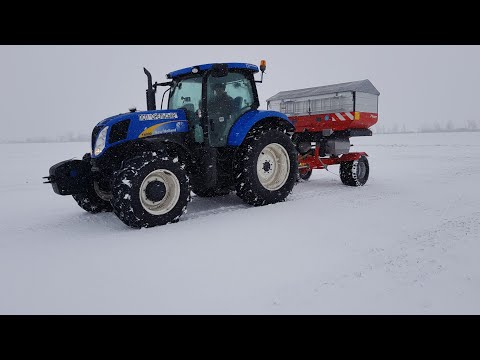 Видео: Вносим селитру по снегу в метель на озимую пшеницу. New Holland T6090 vs Kverneland