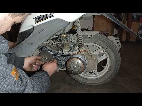Видео: Если не возвращается кикстартер (ножка) honda dio