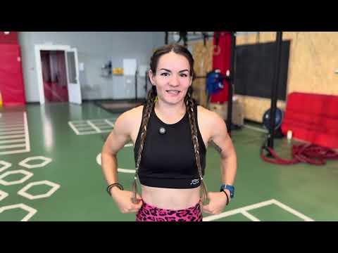 Видео: Как повысить экономичность отжиманий и включить спину / советы и упражнения от Рекордсменки Мира 