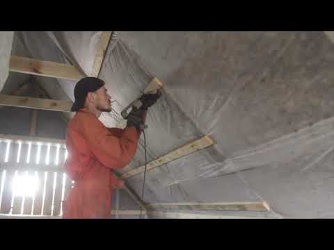 Видео: Дополнительное утепление каркаса мансарды. Обшивка ОСП (OSB)