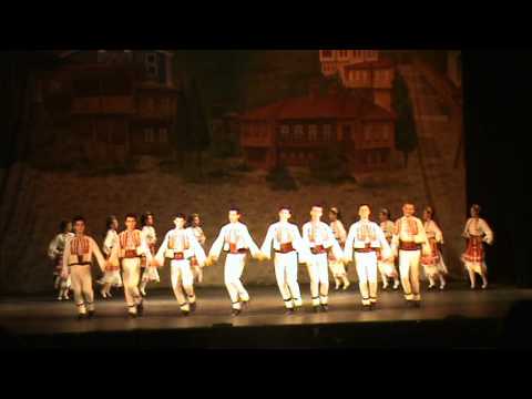 Видео: НУТИ-26.06.2012г.-Музикален театър-"Дайчово"(хор.Кирил Харалампиев)