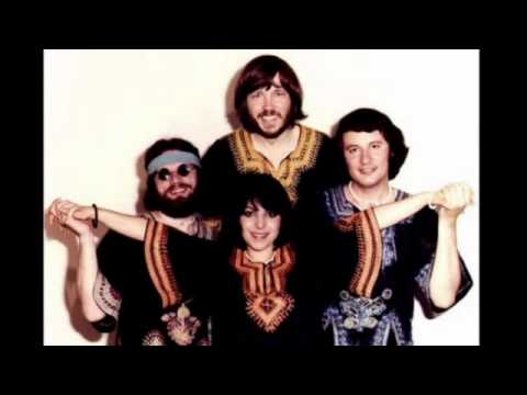 Видео: „Сянка” – муз. Мария Ганева, т. Кр. Станишев, изп. рок група „Кукери”