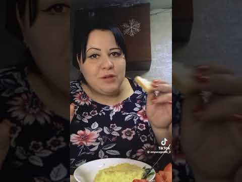 Видео: MUKBANG/ASMR/ROFL/ ЖАРЕНАЯ РЫБА/ КАРТОФЕЛЬНОЕ ПЮРЕ/ НЕМНОГО САЛАТИКОВ 😁🤤