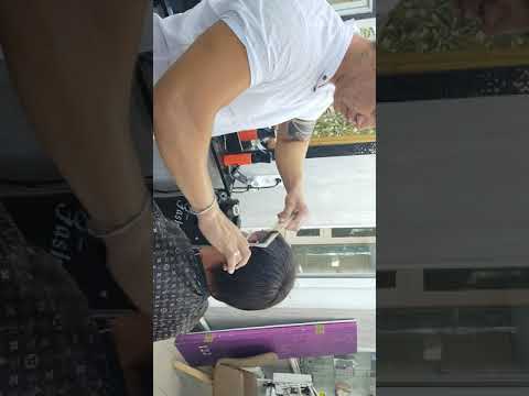 Видео: Москвичка стрижка )))