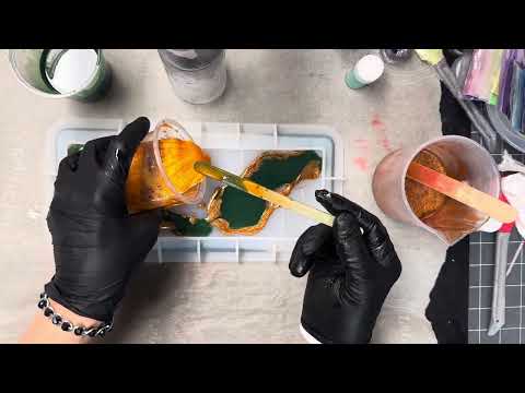 Видео: 460- Сегодня мы сделаем поднос с осенней тематикой из смолы.