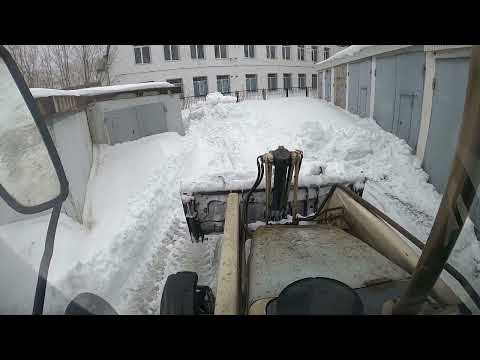 Видео: Готовимся к масленице.Работа на площади.Снежный полигон.