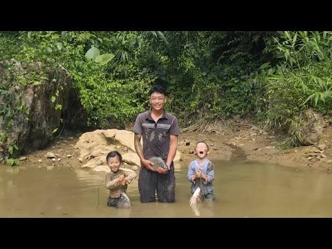 Видео: Сегодня я пошел на рыбалку и случайно встретил двух детей, ловящих рыбу, поэтому мне пришлось