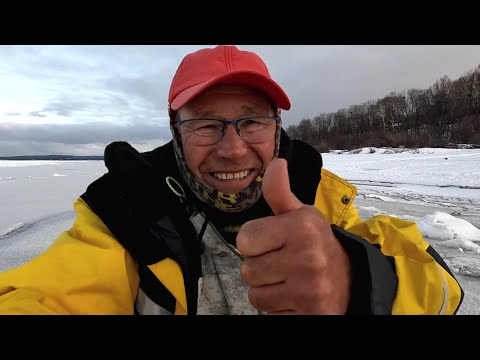 Видео: Первый лёд! Невозможно уехать! Ещё чуть чуть! Ещё,,,,,,