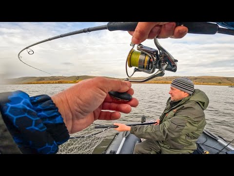 Видео: ТАК ВОТ ЧТО НУЖНО БЫЛО СУДАКУ и НЕ ТОЛЬКО ПОЗДНЕЙ ОСЕНЬЮ. Рыбалка на спиннинг в 2025