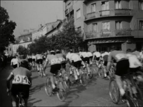 Видео: "Оцифрований Франківськ" - будівництво заводу "Автоливмаш" та велогонка містом (1972 р.)