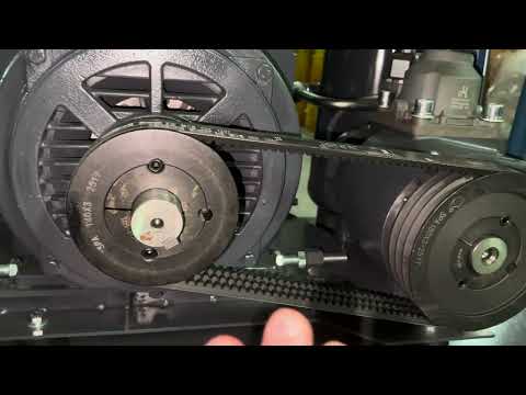 Видео: Винтовой компрессор Xeleron Z25A 10 bar,(18.5квт) , 3000л/мин бар+7(495)924-13-12 www.xelerone.com