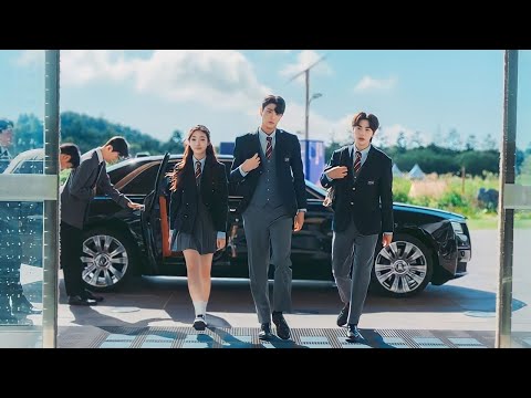 Видео: Жаңадан келген Баланың Гений екенін білмей оны қорлады