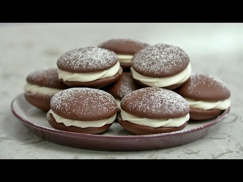 Видео: Вупи пай 🍪 Бесподобное БИСКВИТНОЕ ПИРОЖНОЕ 😋Такого вы еще не ели😉 Рецепт от Лизы Глинской 🍪