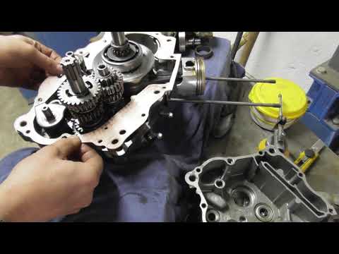 Видео: Ремонт китайского двигателя 169FMM. Reparation af kinesisk motorcykelmotor. 中國摩托車發動機維修