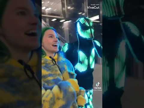 Видео: Хищники света 2021 // Хищник нашёл человека который не боится петь// 2 часть Predators of light 2021