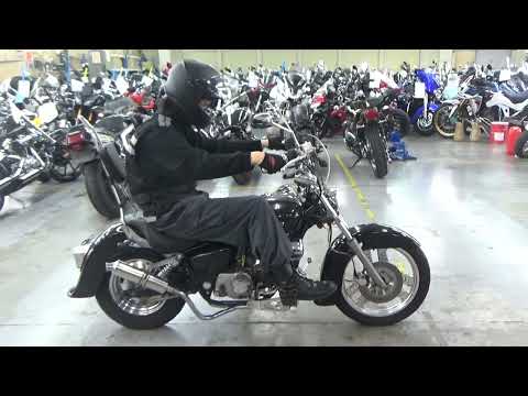 Видео: Мотоцикл круизер minibike Honda Magna 50 рама AC13 mini cruiser круизер/чоппер мини-байк питбайк