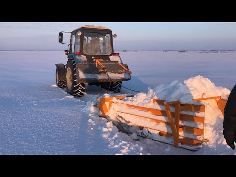 Видео: ПАШЕМ СНЕГ НА МТЗ. НЕУДАЧНЫЙ ОПЫТ.