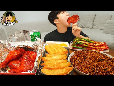 Видео: ASMR MUKBANG | Жареный цыпленок, сырная палочка, лапша с черной фасолью, кимчи Корейская еда